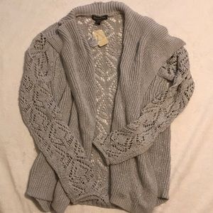 NWT beautiful grey sweater